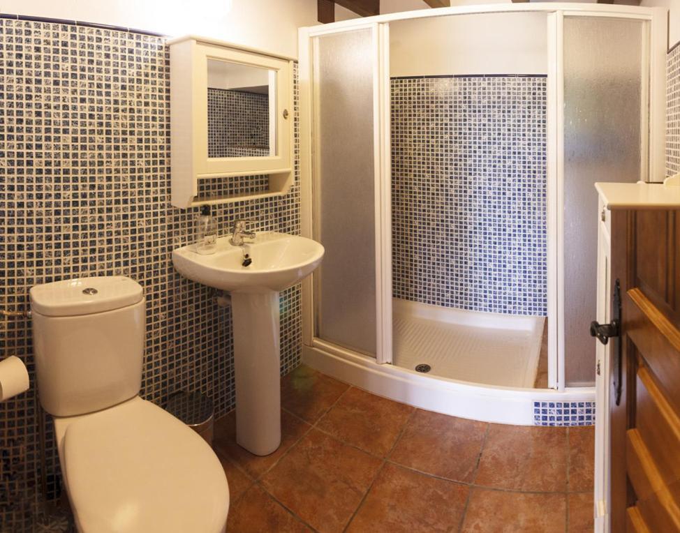 Apartamentos Miradorderodiles La Ria Вилавичоза Екстериор снимка